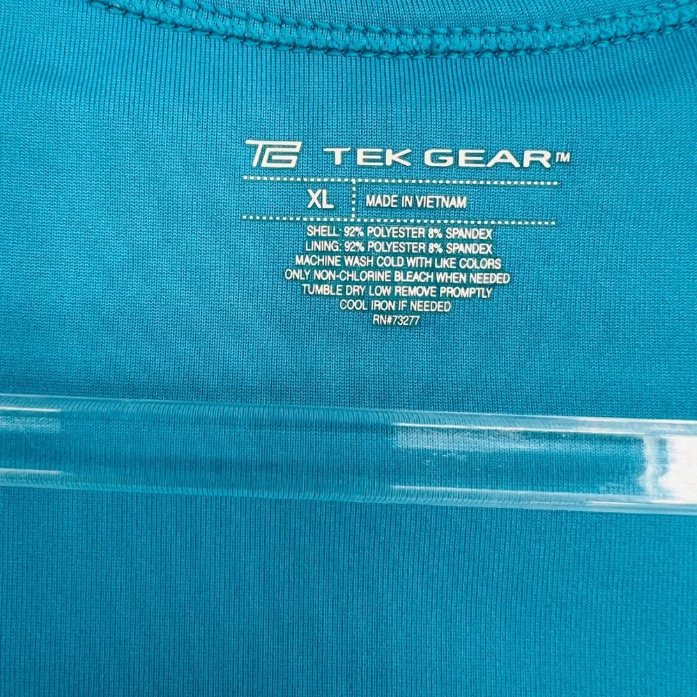 Tek Gear Tank Top Womens XL Blue Black Stripe Shelf Bra Racerback Athletic Gym